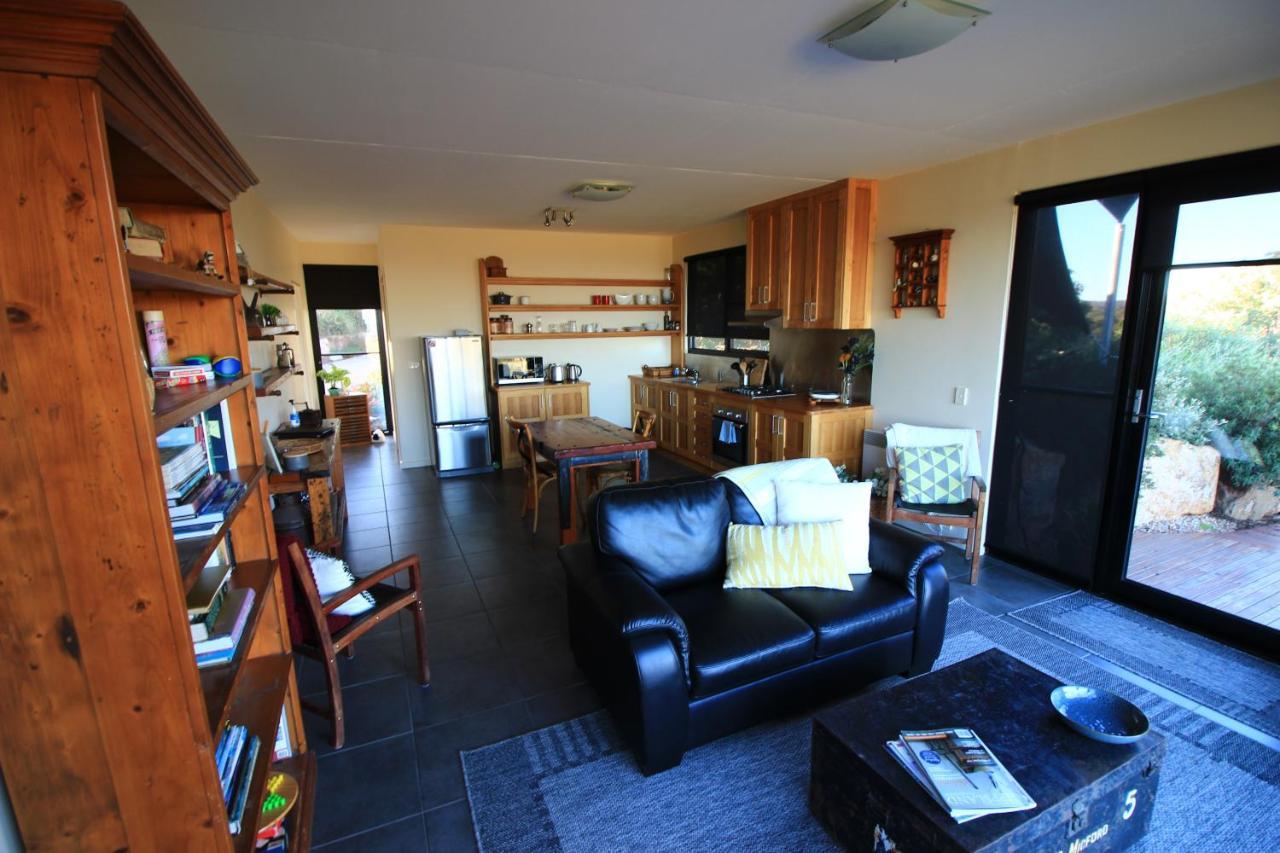 Down To Earth Farm Retreat Apartment Sarsfield Екстериор снимка